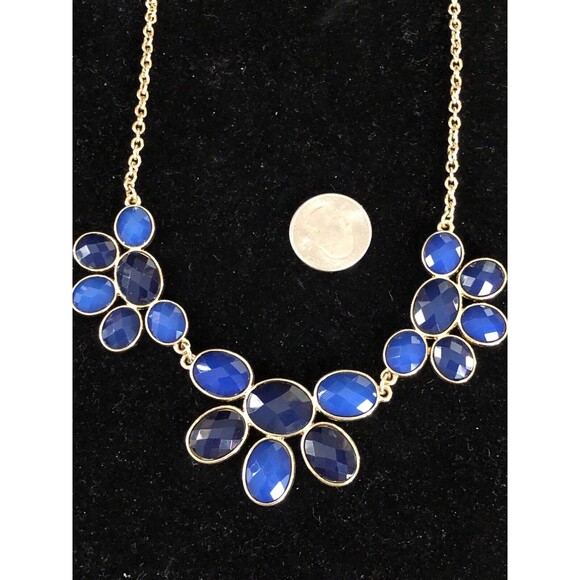 Statement Bib Necklace faceted Two Tones Of  Blue Lucite beads Gold Tone 19” - Picture 7 of 7